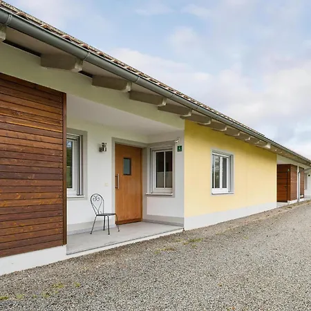 2 Bedroom In Vakantiehuis Rotthalmuenster